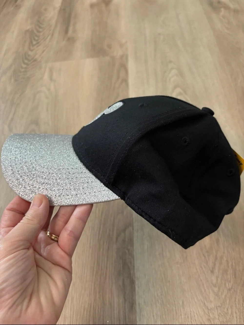 ✨ NEW Disney Mickey Mouse Glitter Baseball Cap - Jerry Leigh Adult  vacation